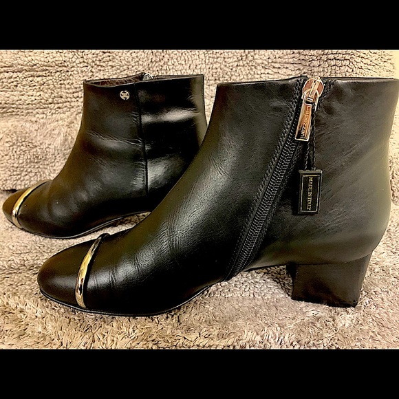Capezzani Shoes Nwt Capezzani Leather Ankle Booties